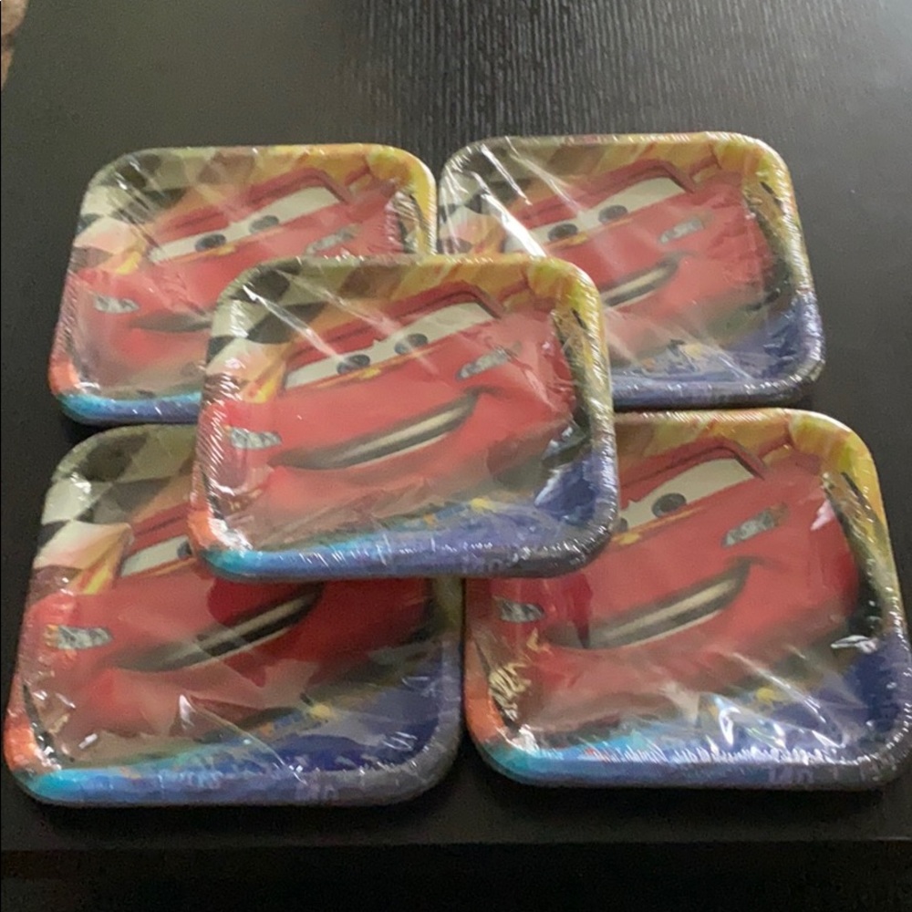 Disney Cars 40 plate bundle